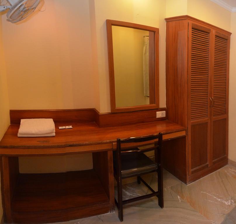 Hotel Raya'S Annexe-1 Kumbakonam Buitenkant foto